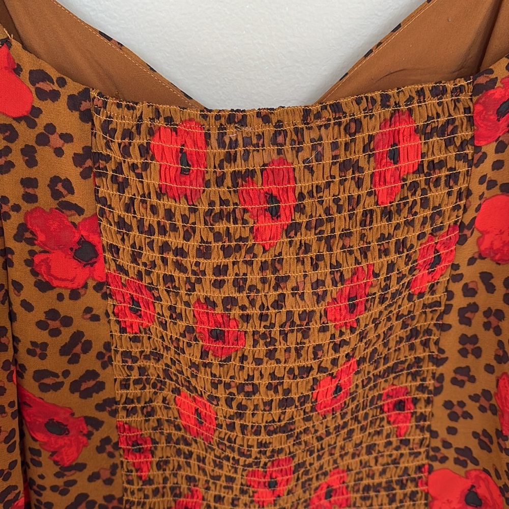 ASTR Top - Picture 5 of 5